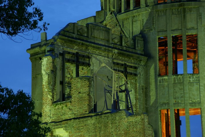 atenţie!, poză voluminoasă